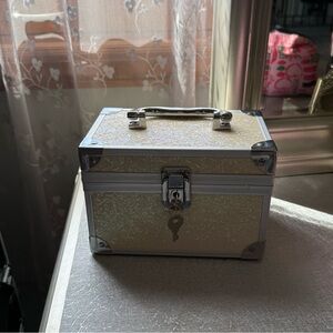 Girly Glitter White Trinket Locked Box Case Jewelry Box Makeup Case